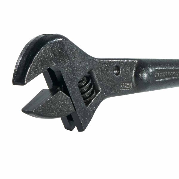 Klein Adjustable Spud Wrench 03