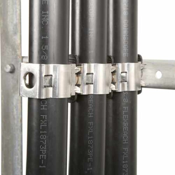 Stackable SnapIn Hanger 04