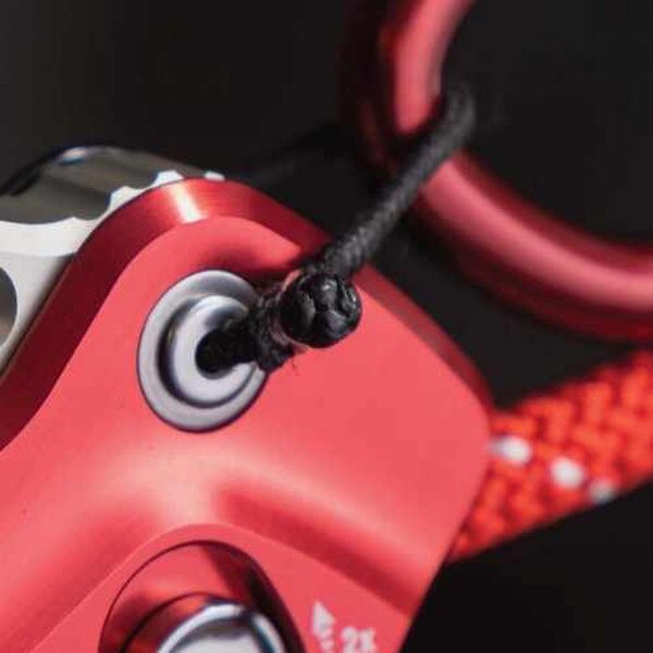 CMC Capto Soft Shackle Action Shot