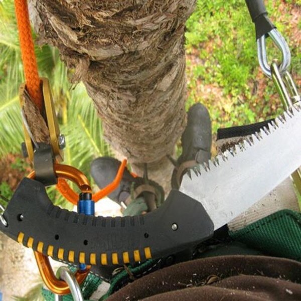 Silky Sugoi mm Arborist Hand 04